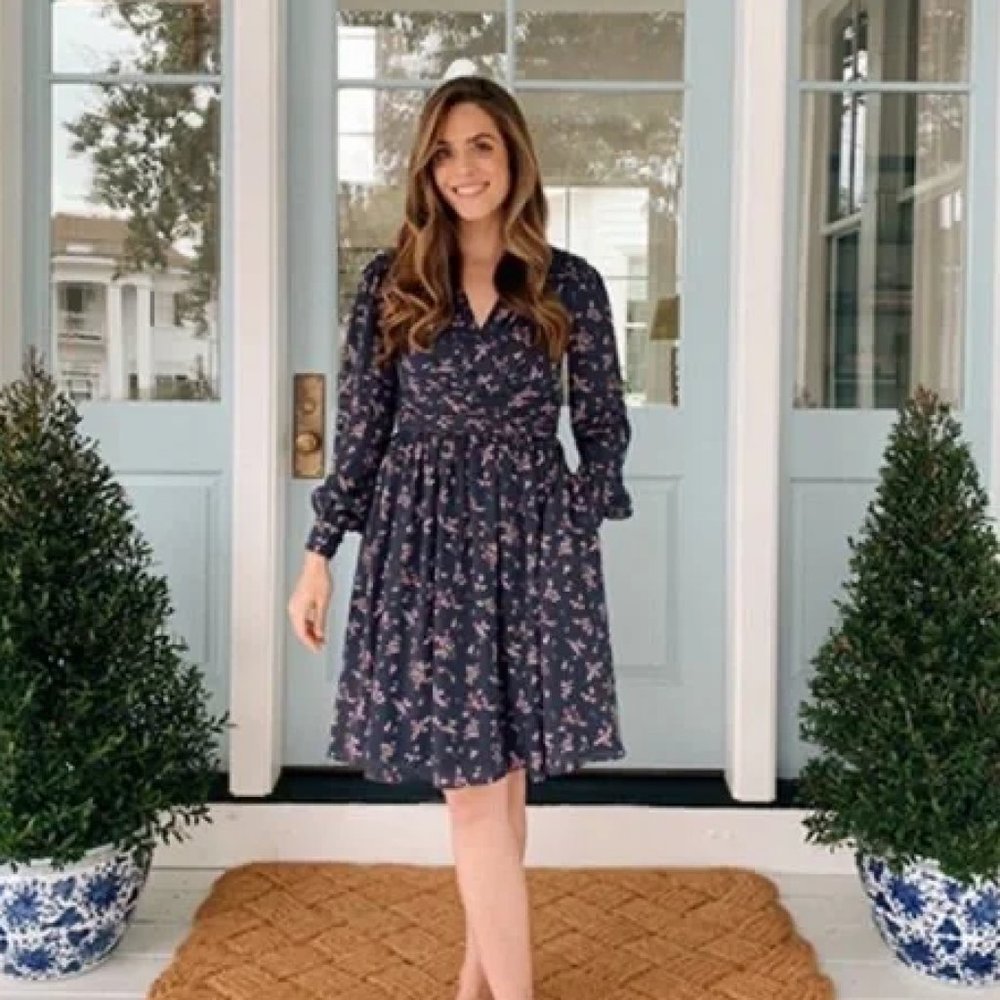Gal Meets Glam Kelsey Crepe Dress - Navy Floral (Like New) - Picture 1 of 6